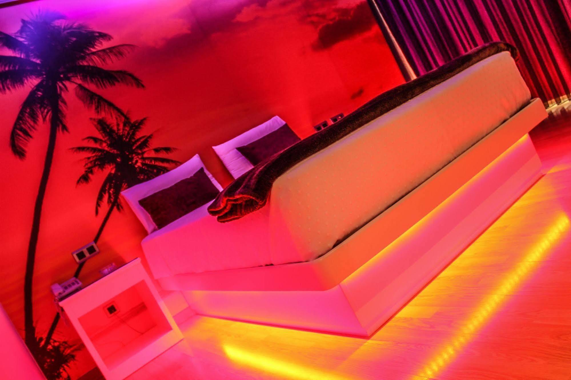 Motel Trebol Tui Esterno foto